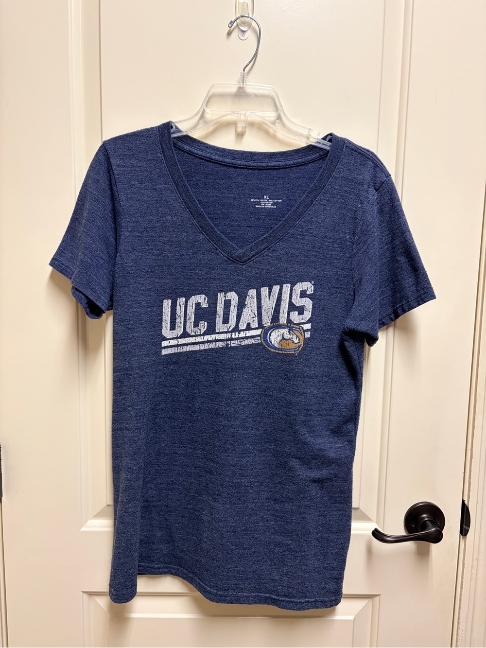 Women's UC Davis Aggies Navy V-Neck T-Shirt, Short Sleeve XL